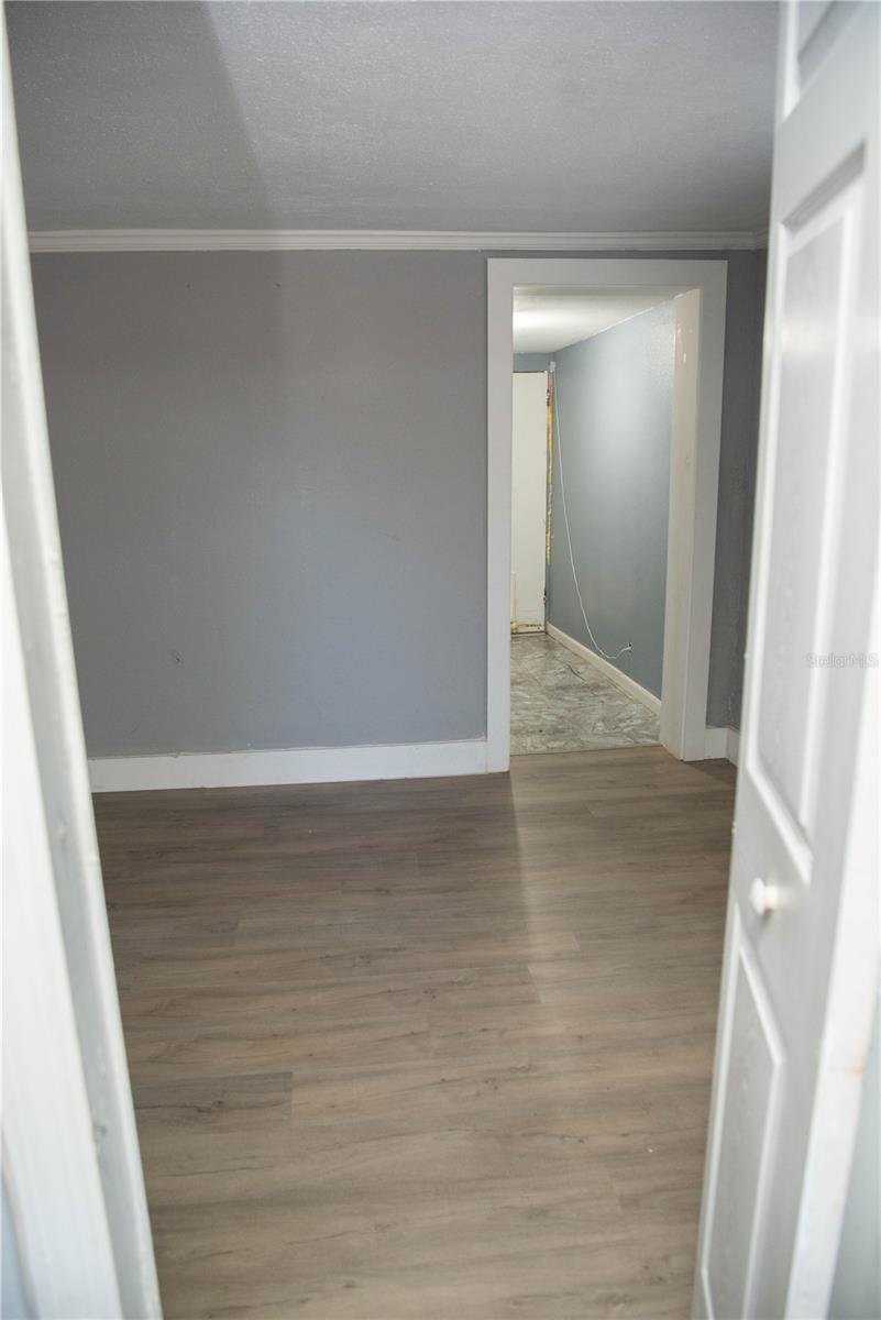 Image 16 of 23 For 4309 Rio Grande Avenue