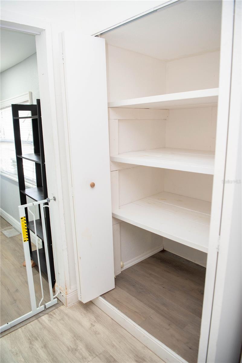 Image 18 of 23 For 4309 Rio Grande Avenue