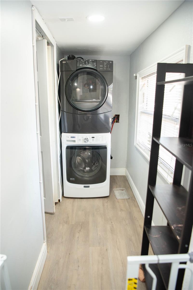 Image 20 of 23 For 4309 Rio Grande Avenue