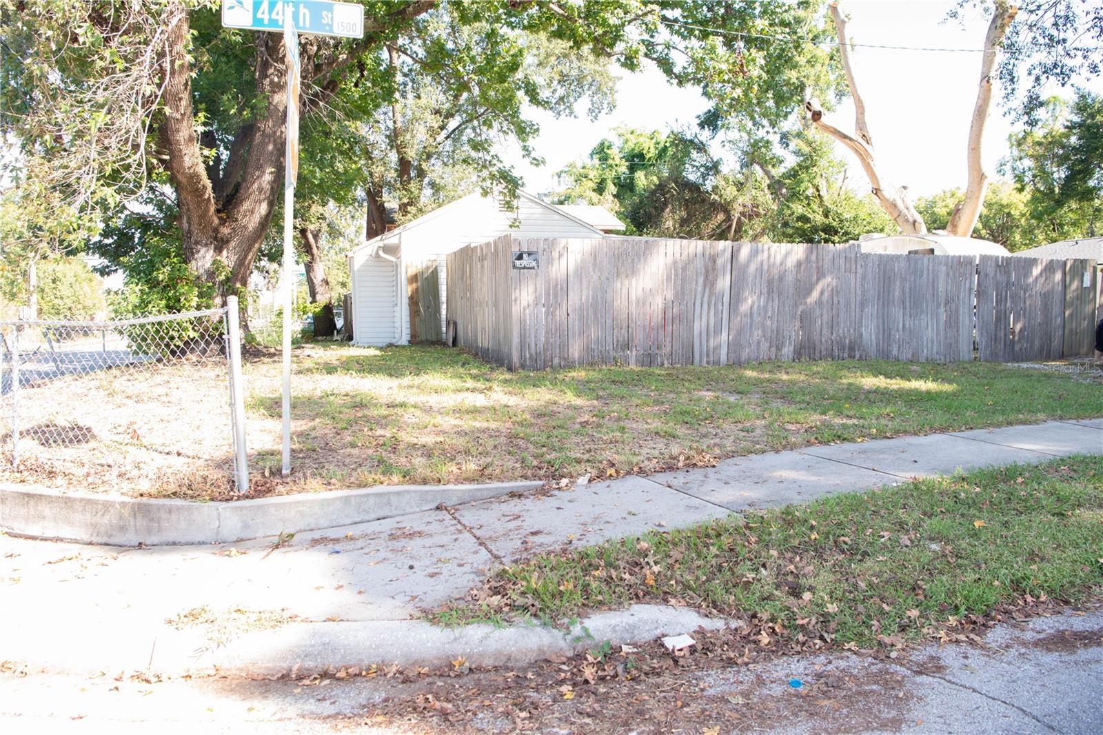 Image 5 of 23 For 4309 Rio Grande Avenue