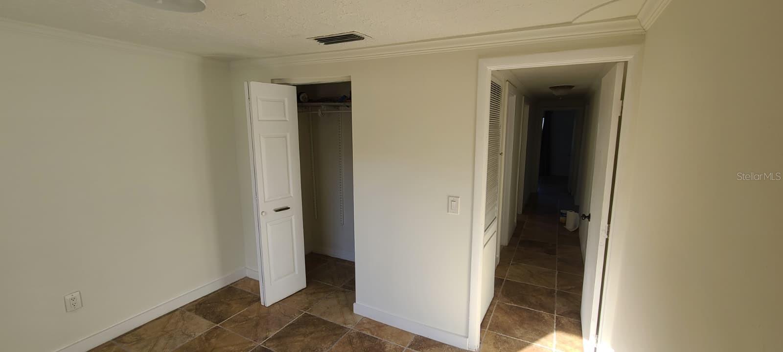 Image 4 of 7 For 1840 John Rivers Street