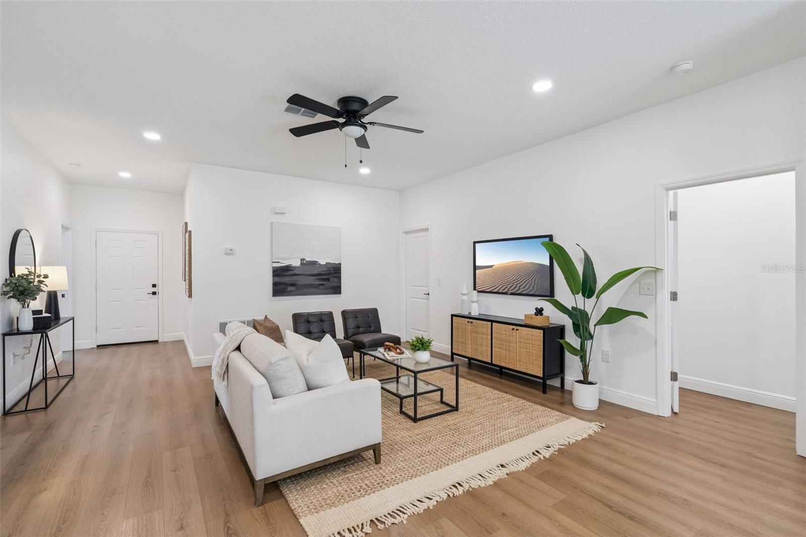 Image 5 of 17 For 2604 Elm Avenue