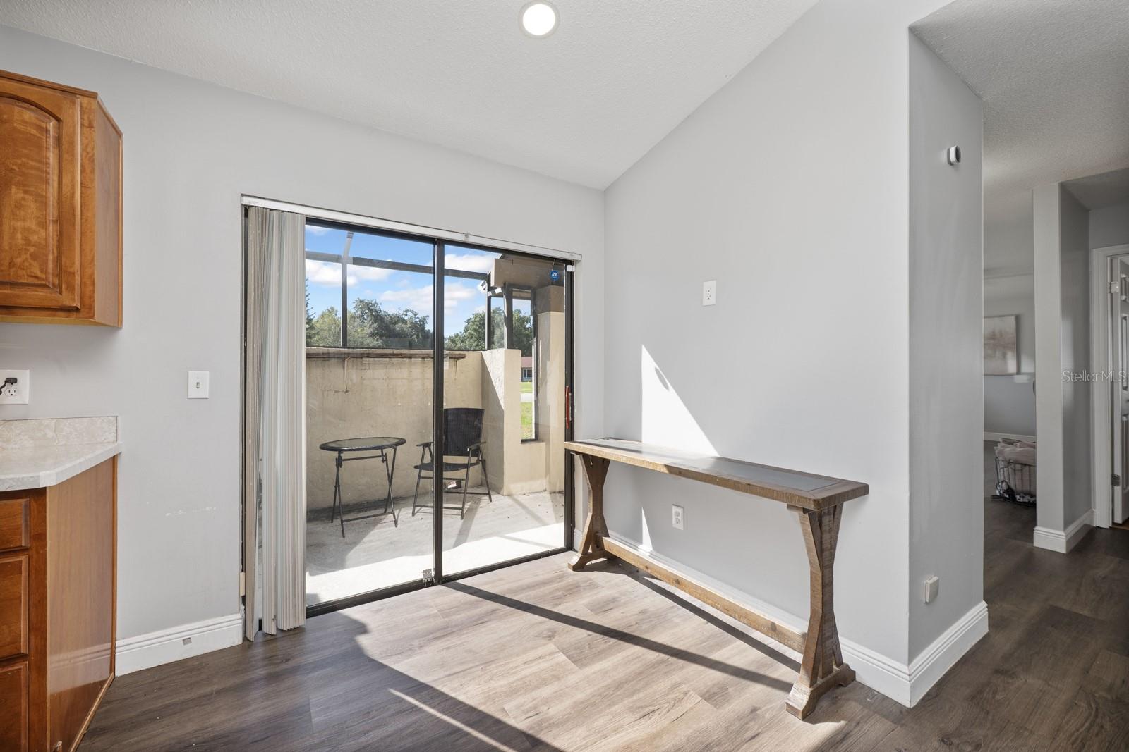 Image 12 of 40 For 9501 Holbrook Drive