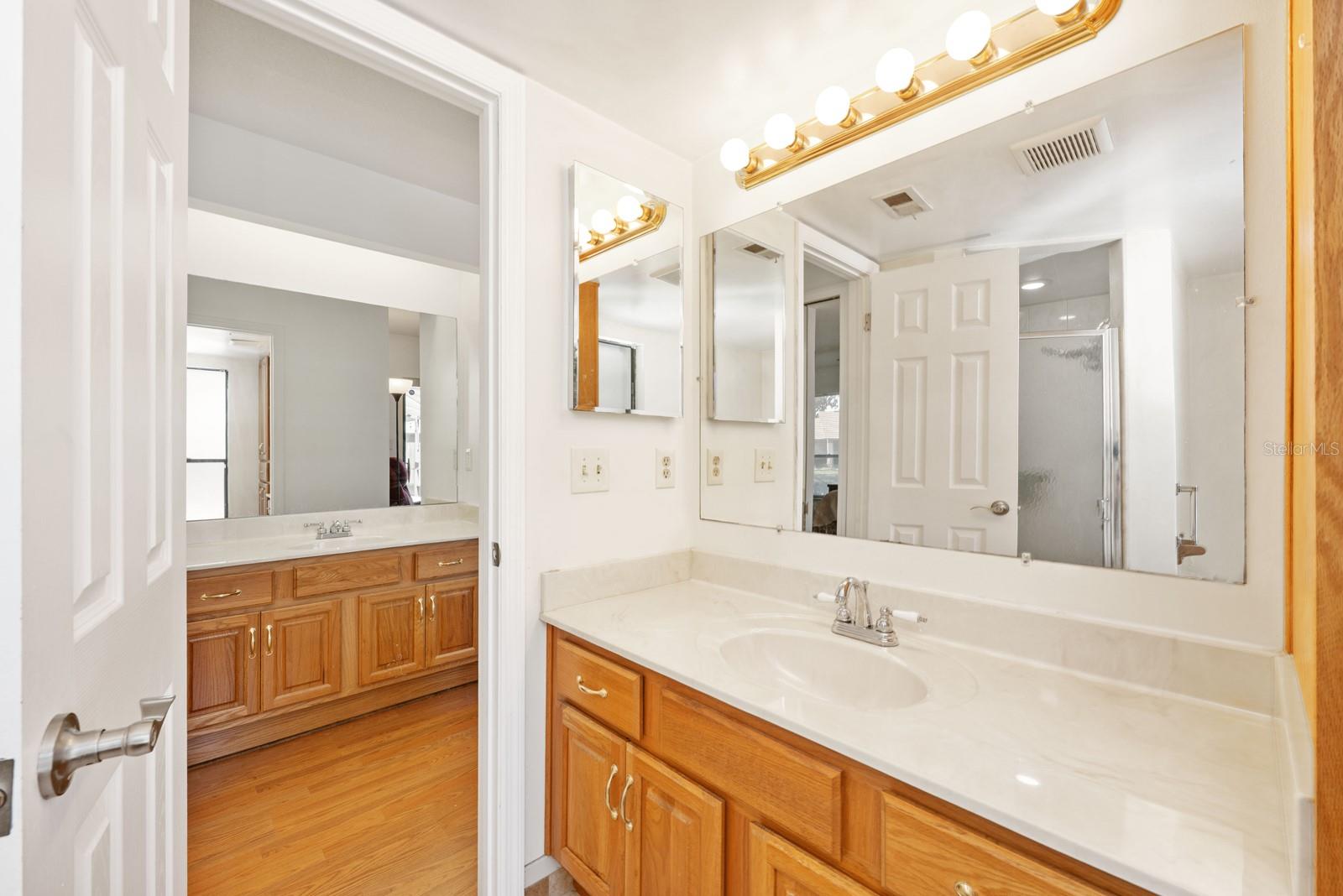 Image 17 of 40 For 9501 Holbrook Drive