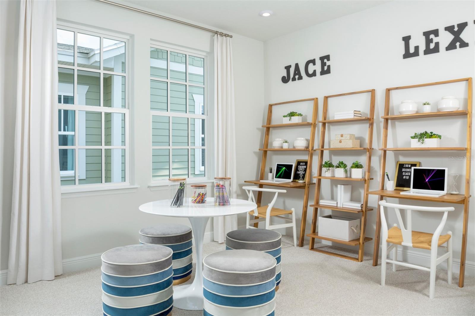 Image 17 of 33 For 1926 Seawall Way