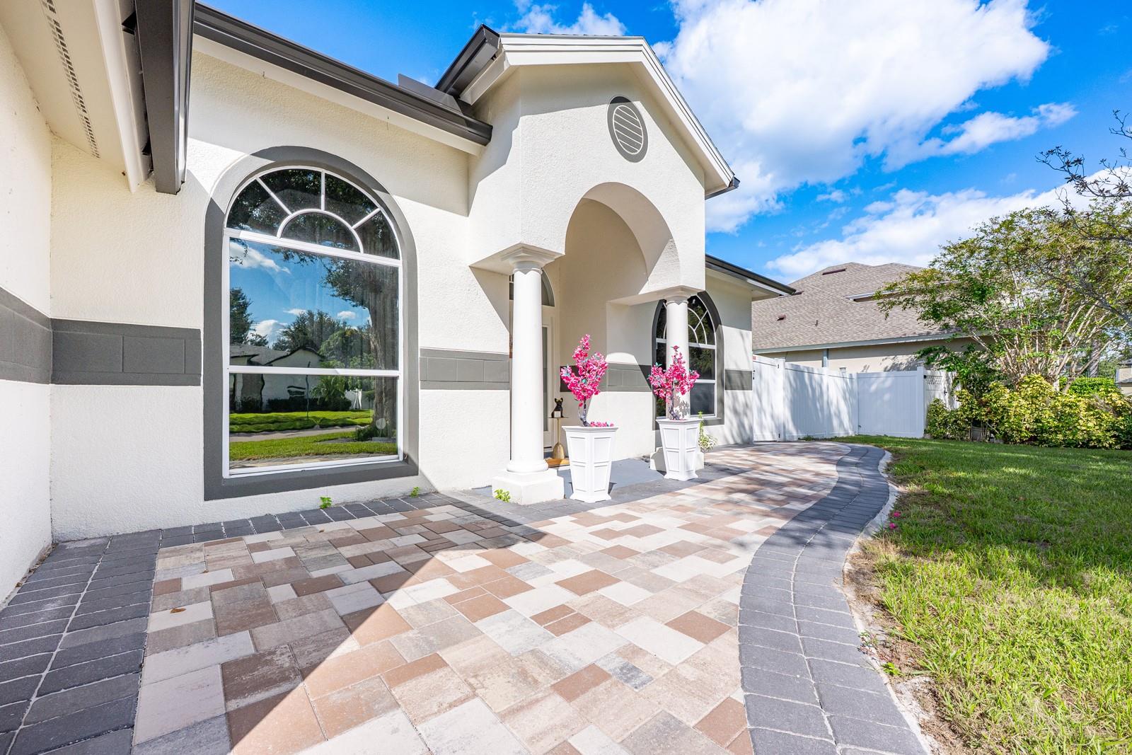 Image 2 of 36 For 1952 Edinborough Place