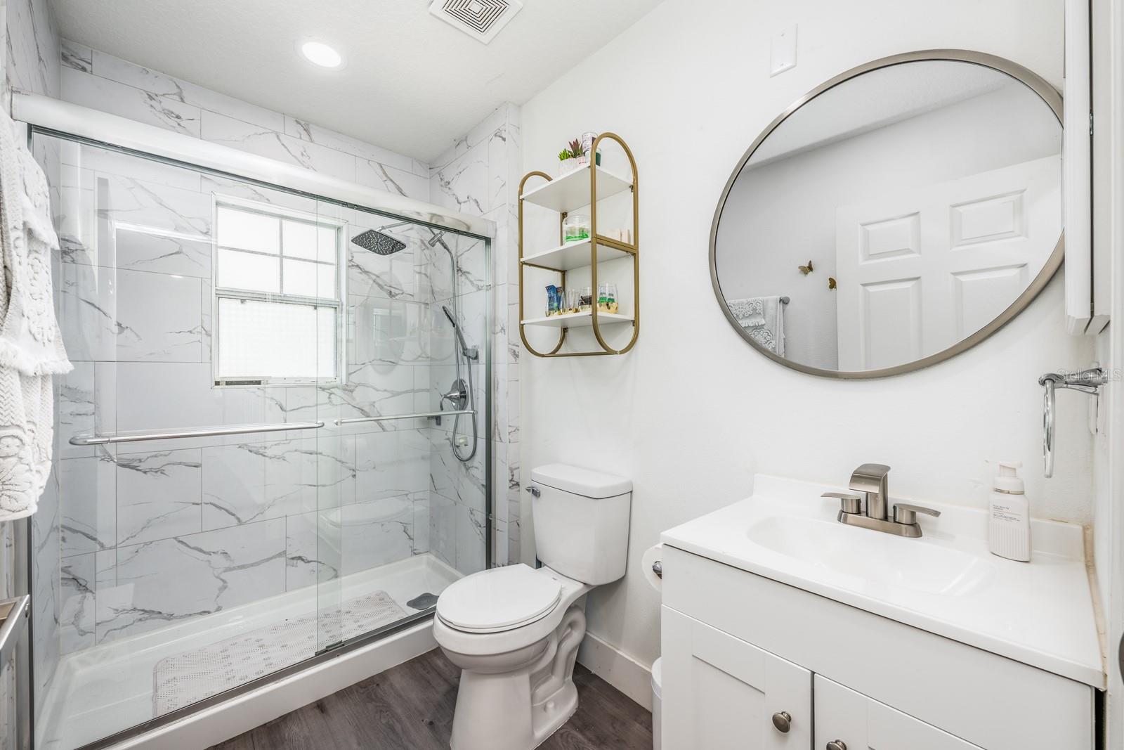 Image 27 of 36 For 1952 Edinborough Place