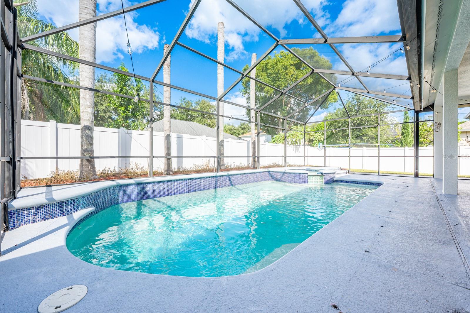 Image 33 of 36 For 1952 Edinborough Place