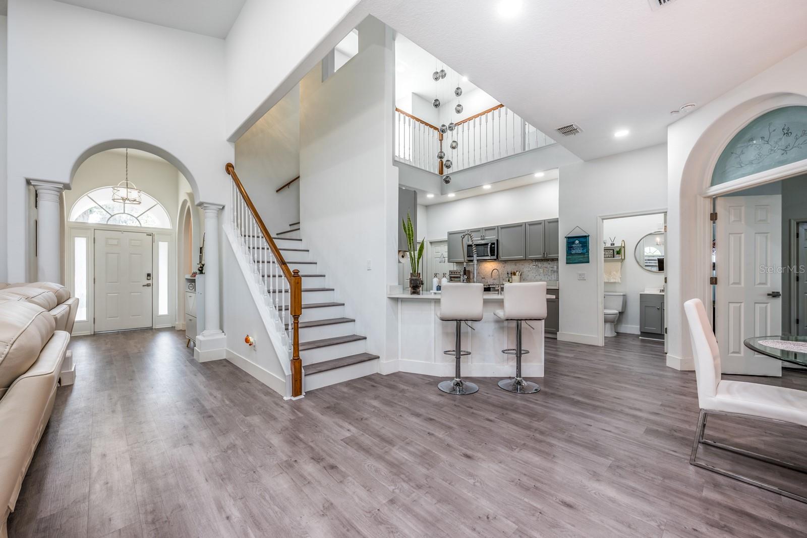 Image 6 of 36 For 1952 Edinborough Place