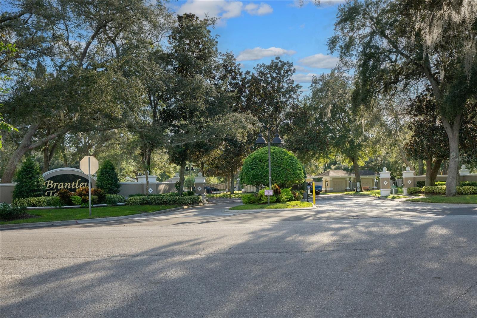 Image 27 of 31 For 582 Brantley Terrace Way 300