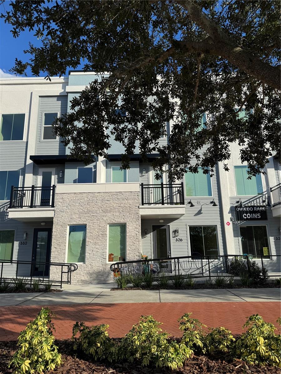 Image 2 of 16 For 326 Center Lake Lane