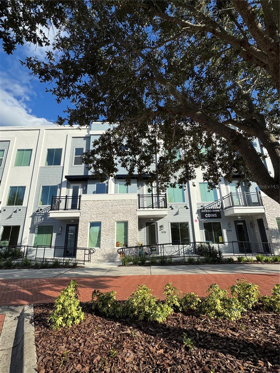 Image 3 of 16 For 326 Center Lake Lane