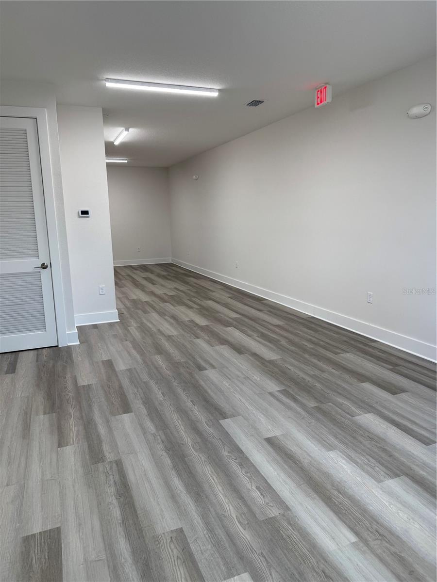 Image 9 of 16 For 326 Center Lake Lane