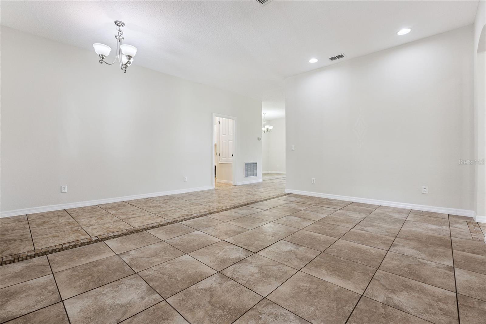 Image 4 of 32 For 2332 Black Lake Boulevard