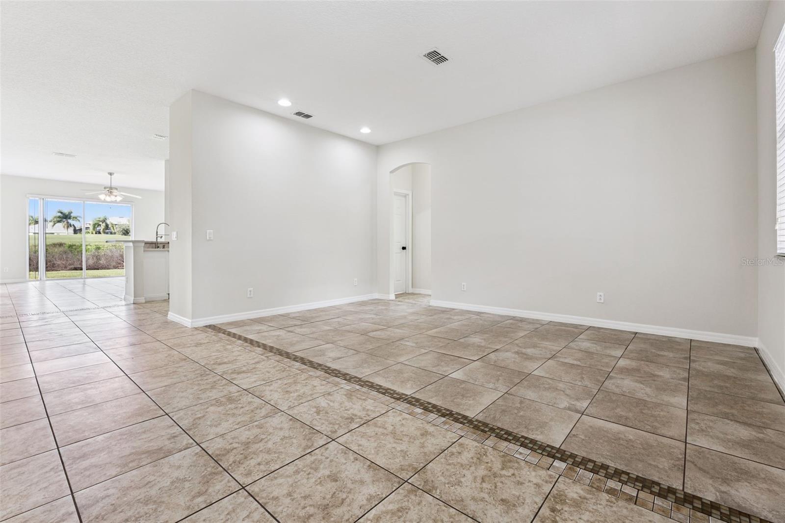 Image 5 of 32 For 2332 Black Lake Boulevard