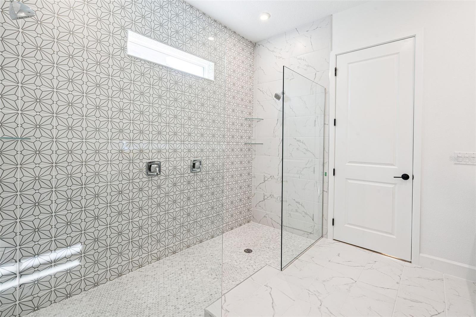 Image 14 of 31 For 2006 Beach Terrace