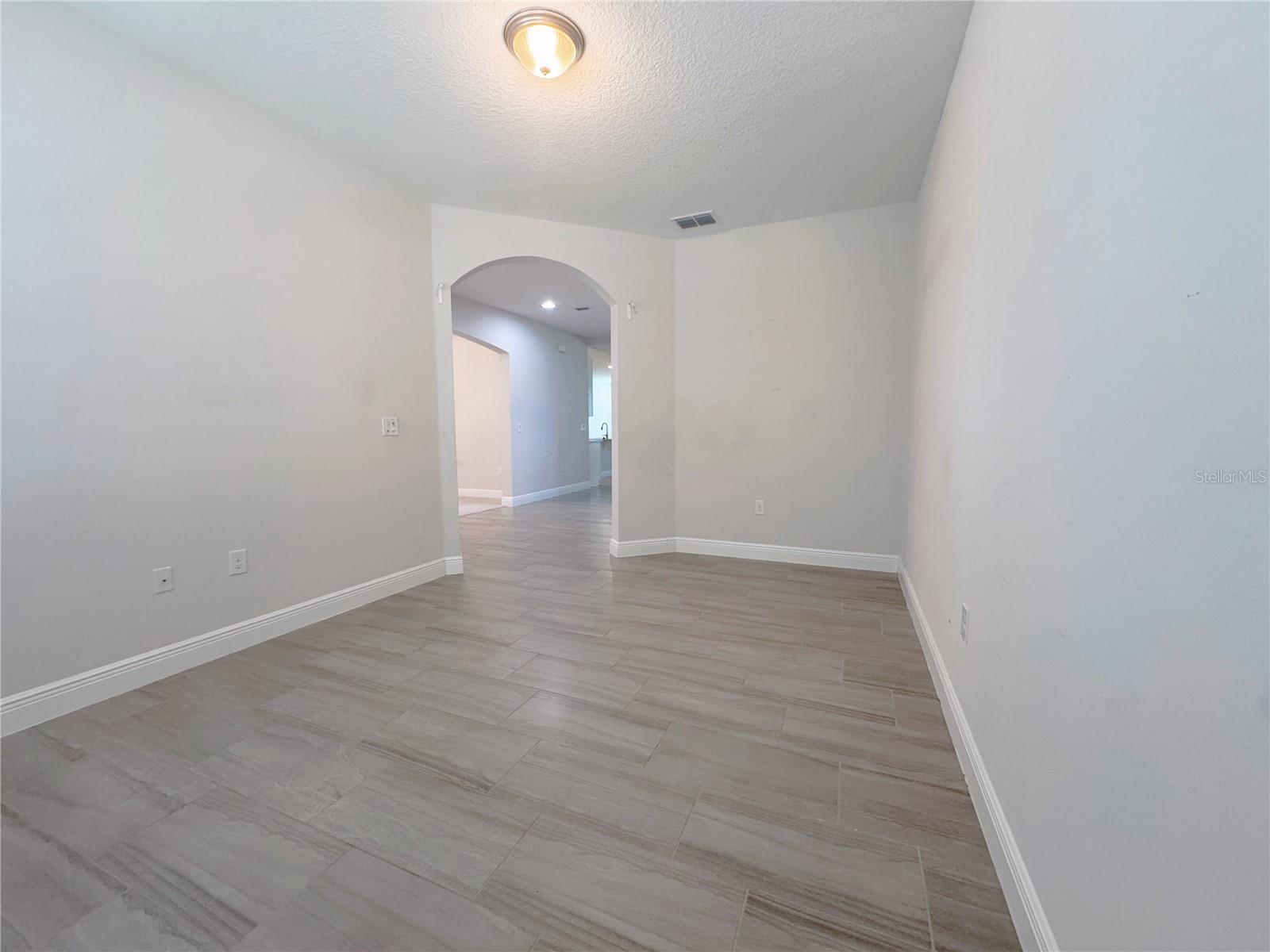 Image 11 of 100 For 9988 Beach Port Drive