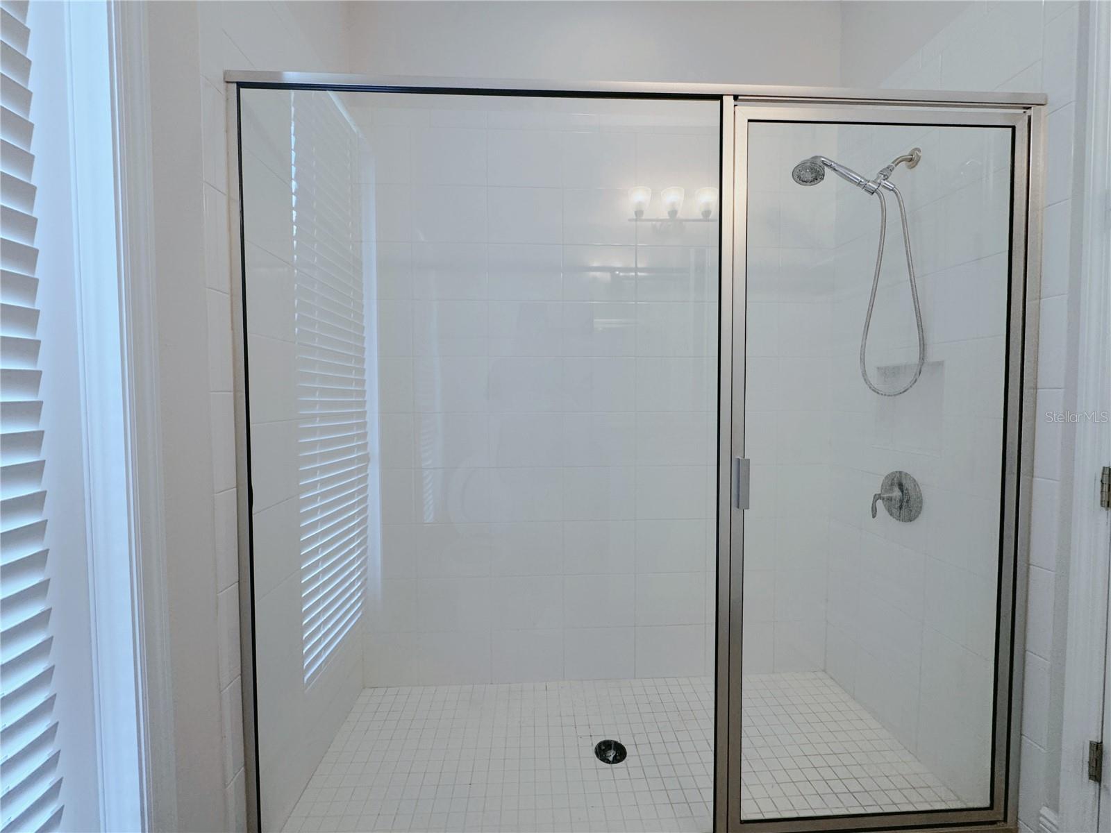 Image 36 of 100 For 9988 Beach Port Drive