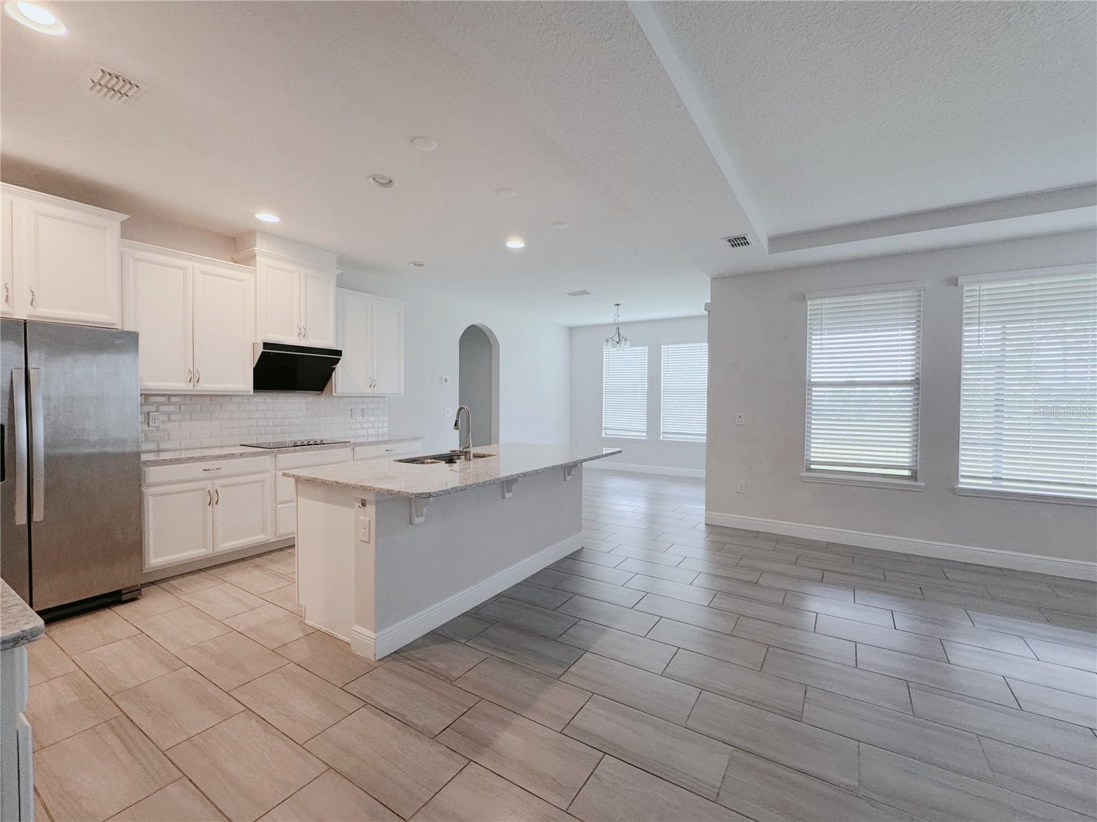 Image 37 of 100 For 9988 Beach Port Drive