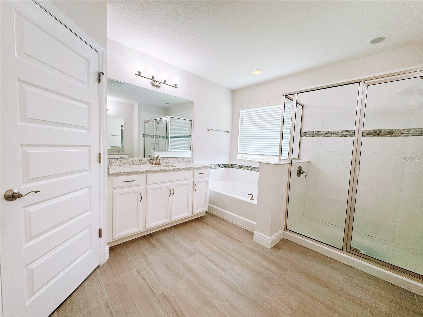 Image 62 of 100 For 9988 Beach Port Drive