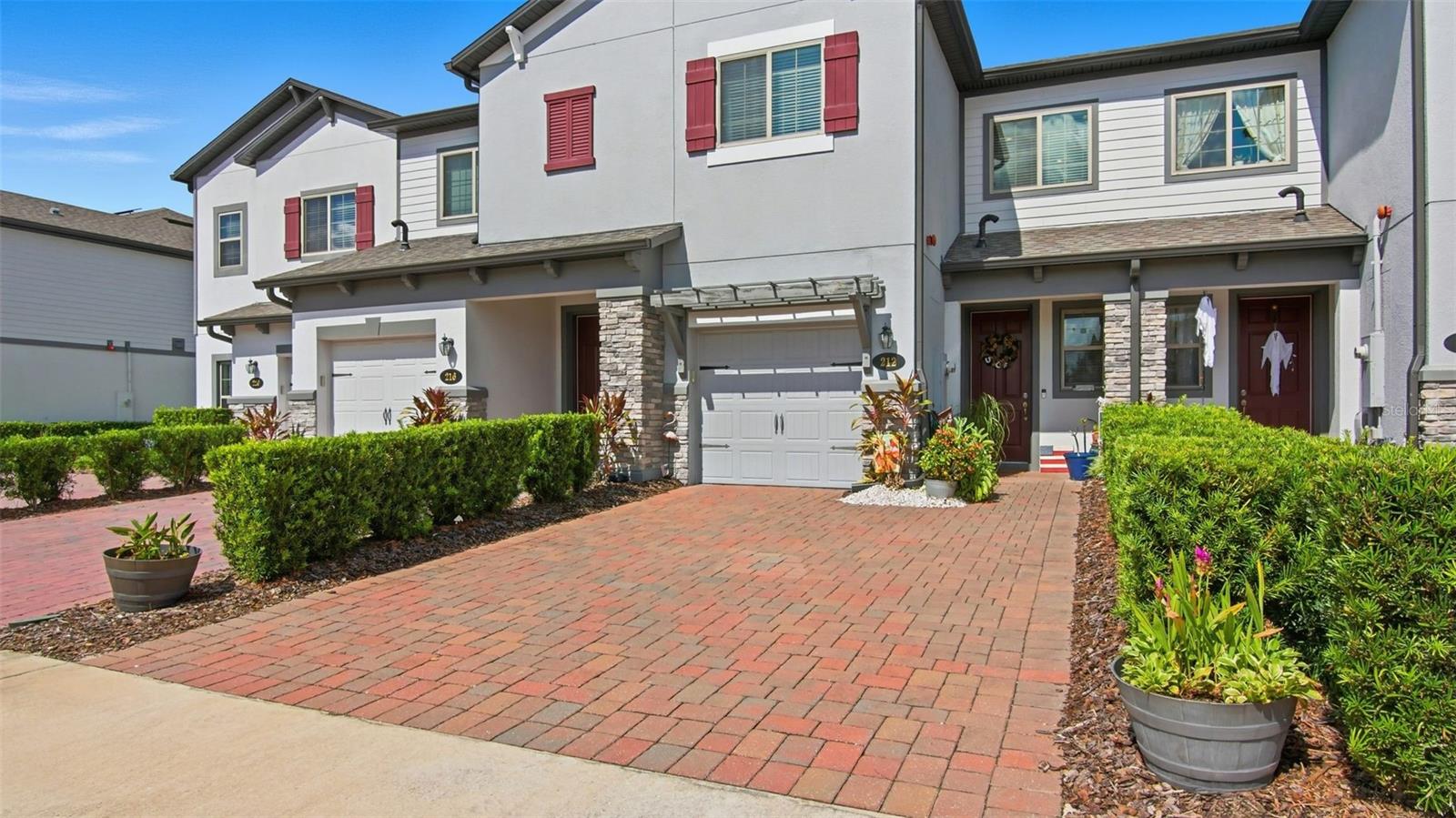 Image 3 of 35 For 212 Evertree Loop