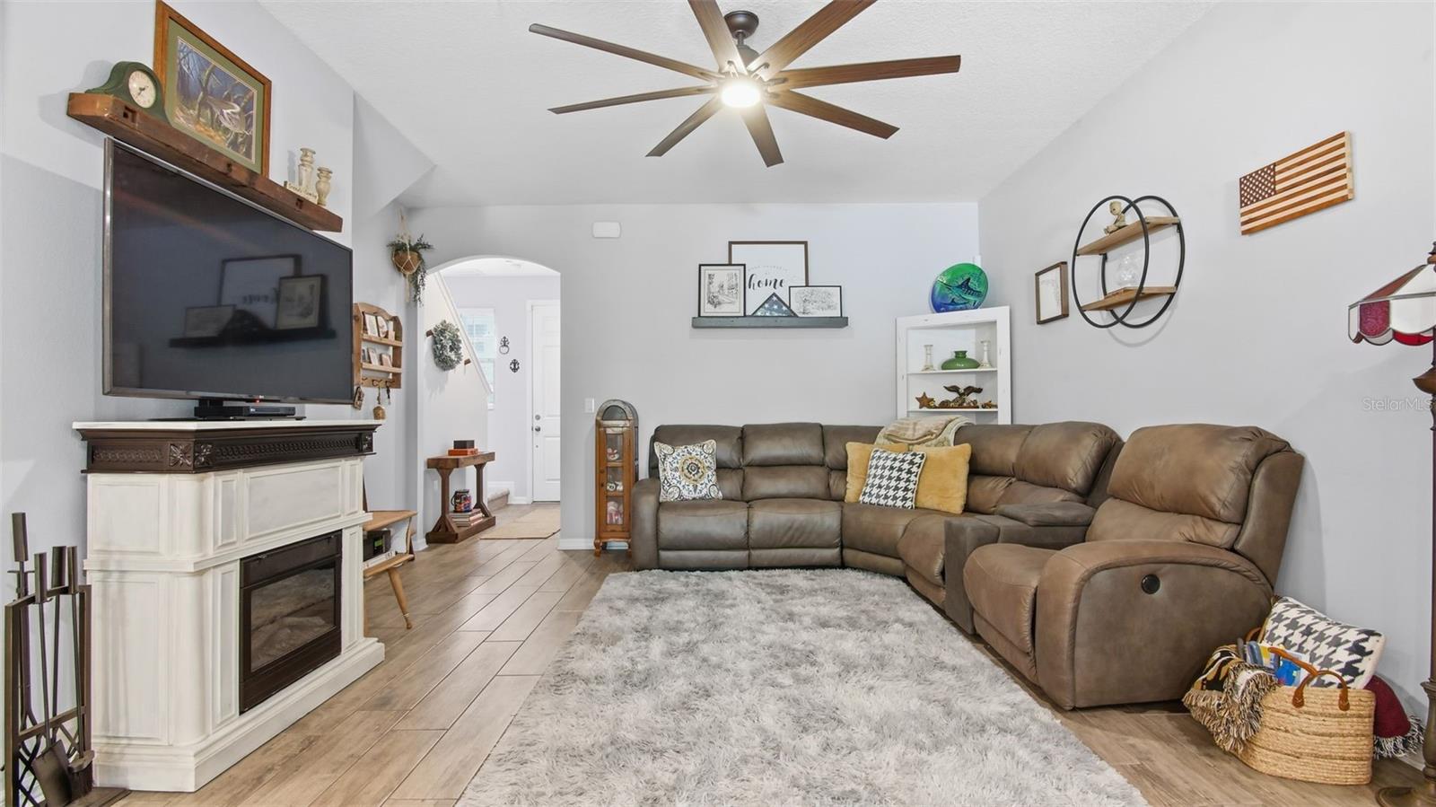 Image 7 of 35 For 212 Evertree Loop