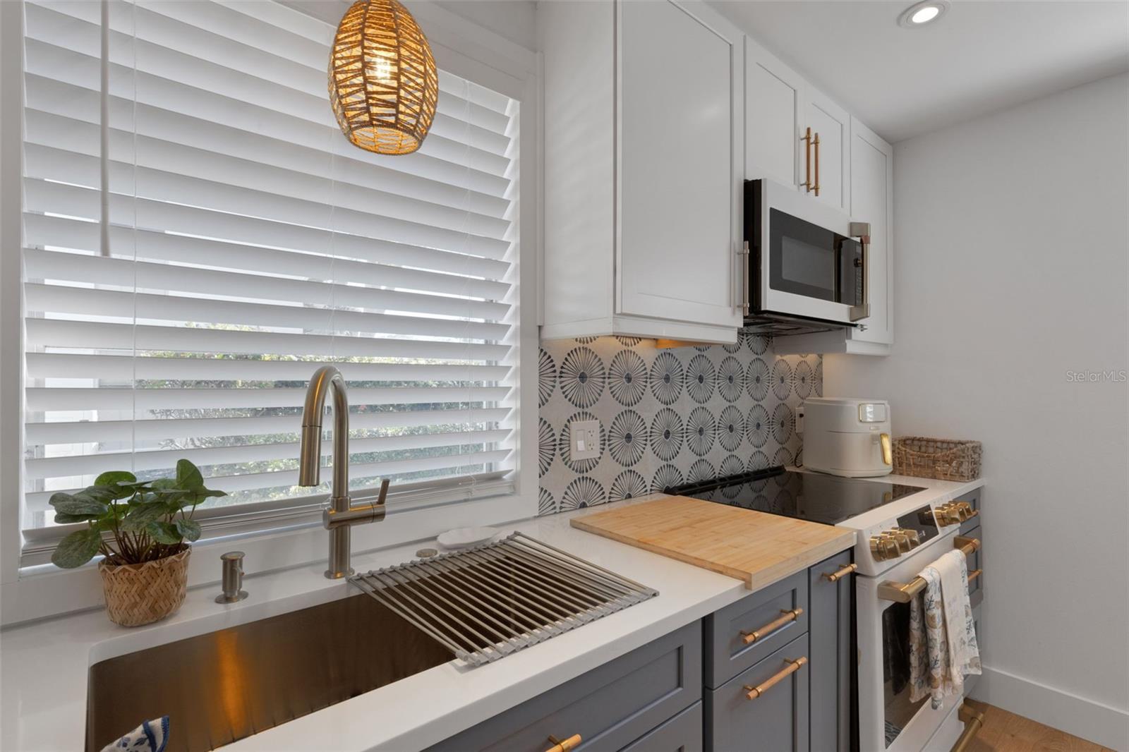 Image 16 of 56 For 4360 Chatham Drive 108