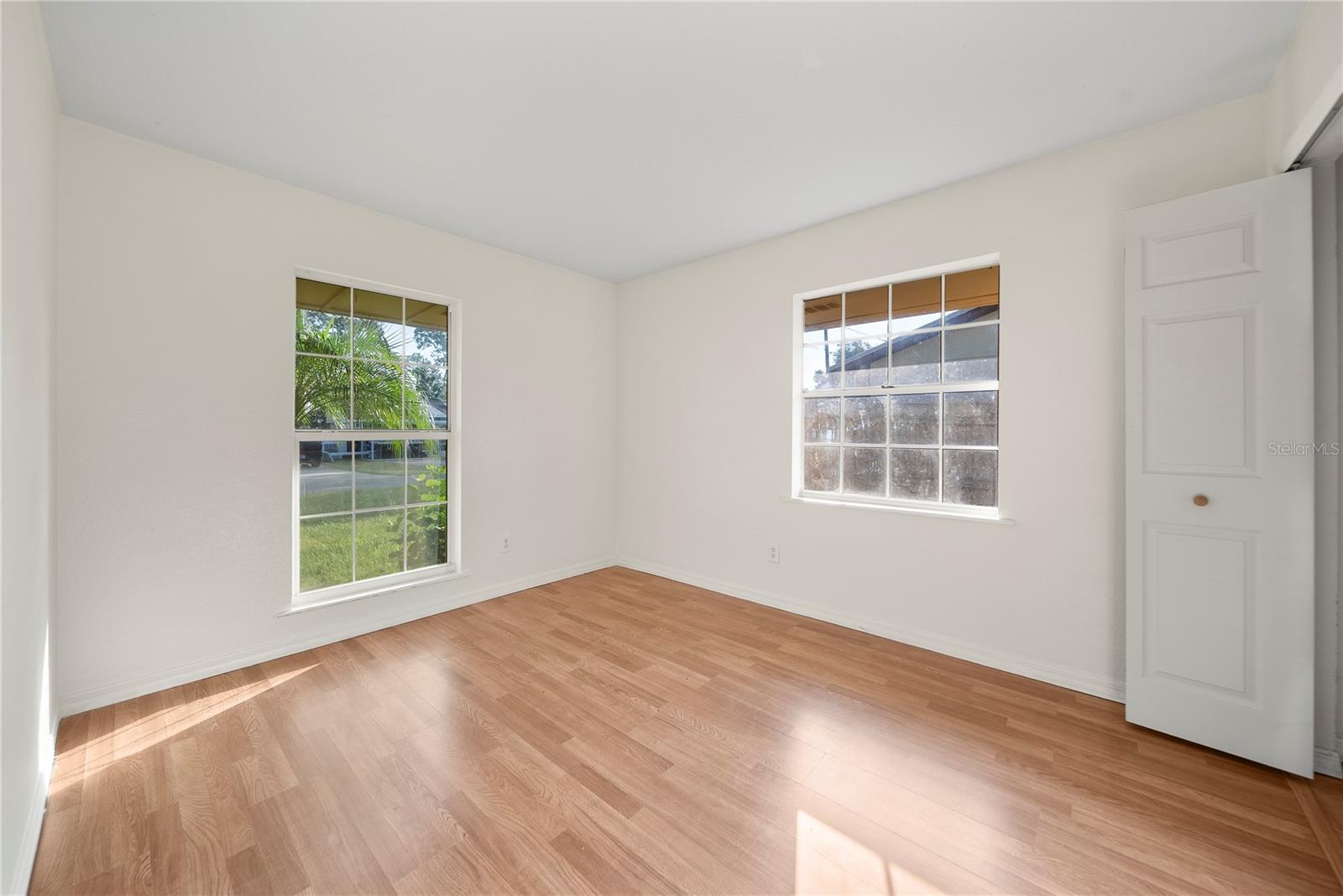 Image 14 of 19 For 211 Valencia Road