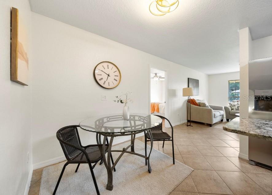 Image 5 of 19 For 211 Valencia Road