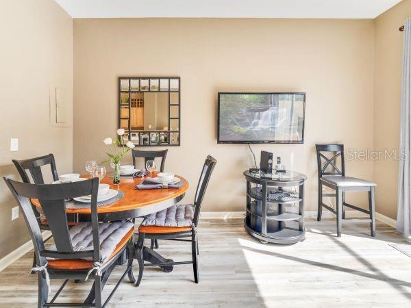 Image 3 of 40 For 7663 Sir Kaufmann Court