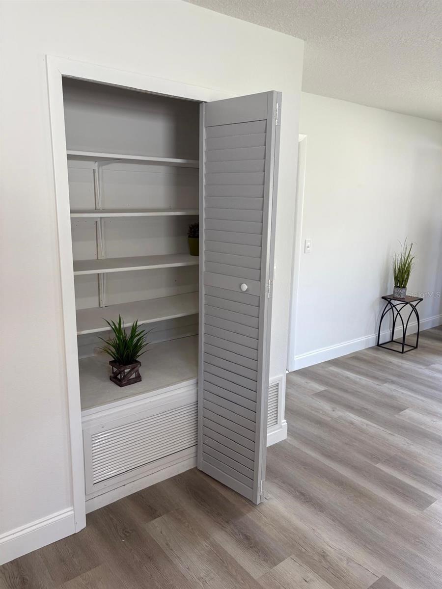 Image 16 of 37 For 75 Towne Place