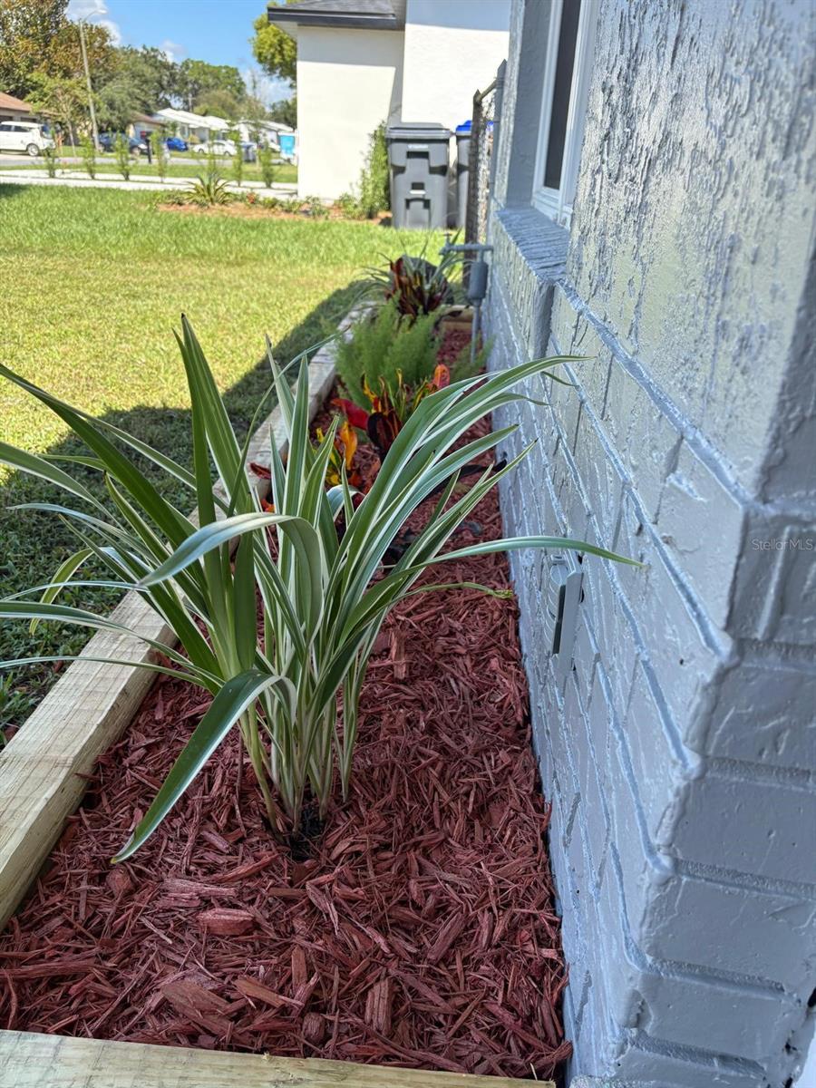 Image 3 of 37 For 75 Towne Place