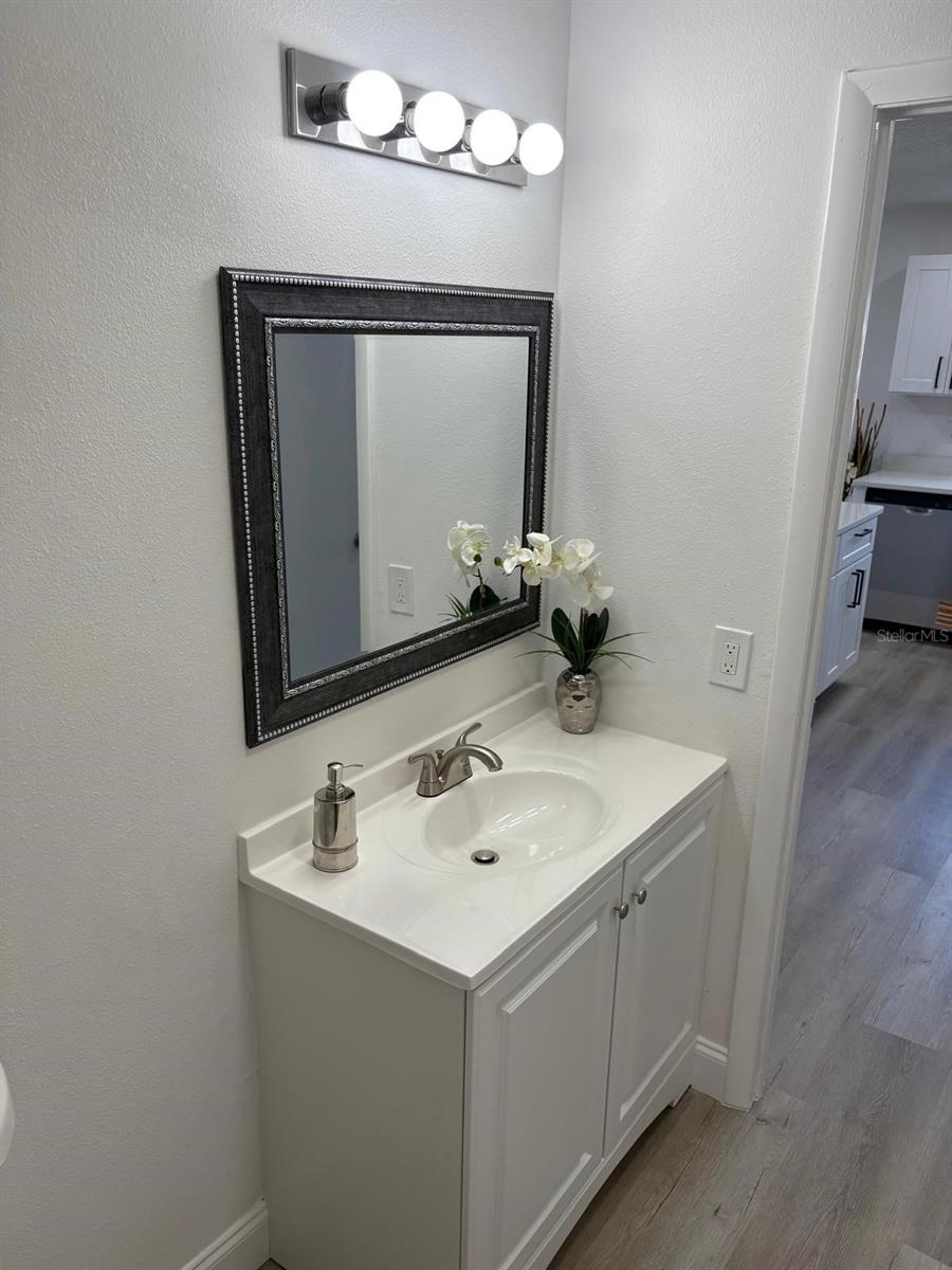 Image 31 of 37 For 75 Towne Place