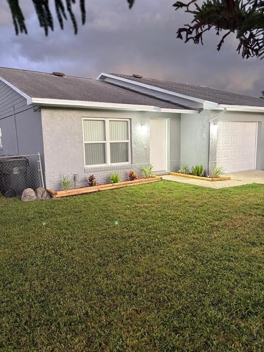 Image 4 of 37 For 75 Towne Place