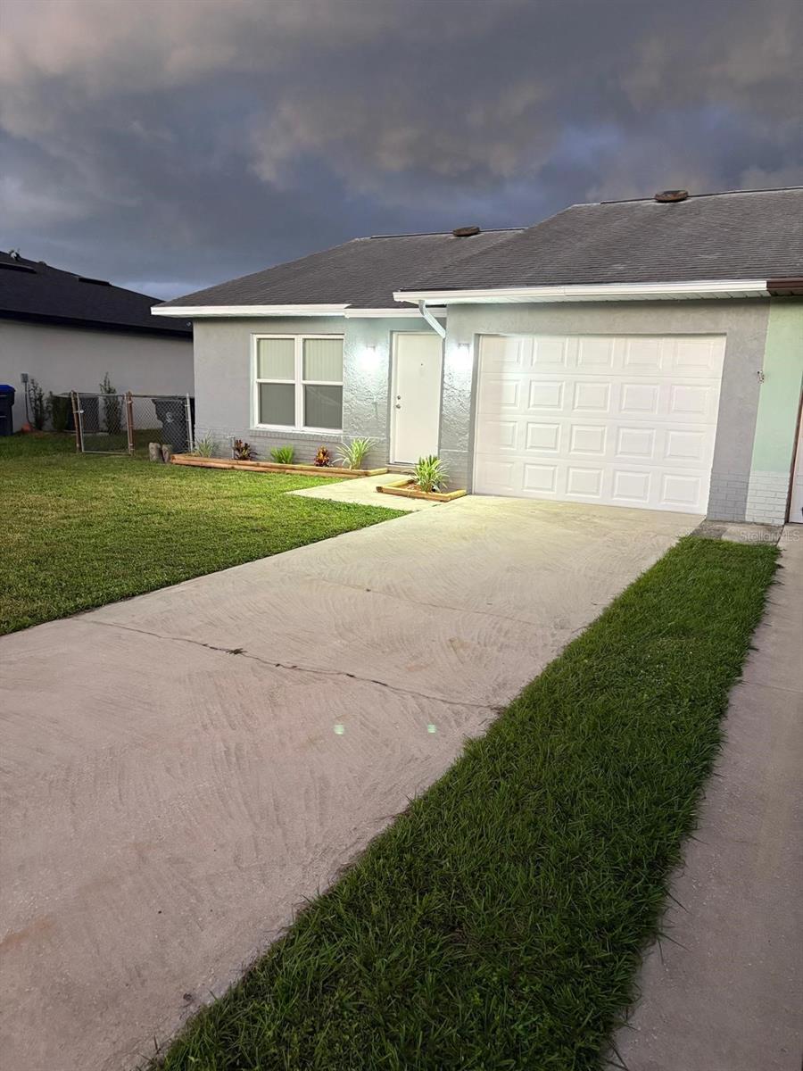 Image 5 of 37 For 75 Towne Place