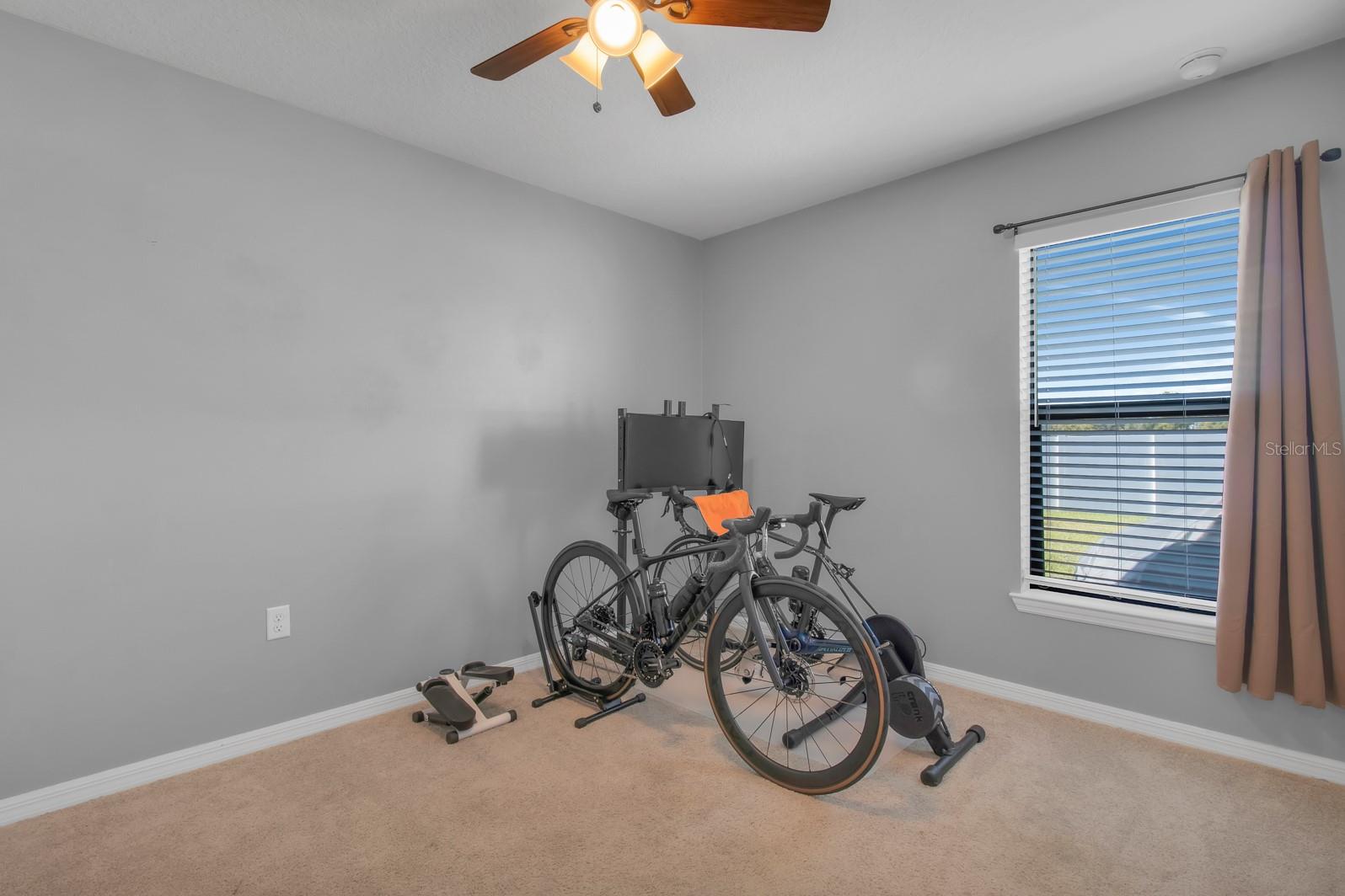 Image 24 of 38 For 904 Aspen View Circle