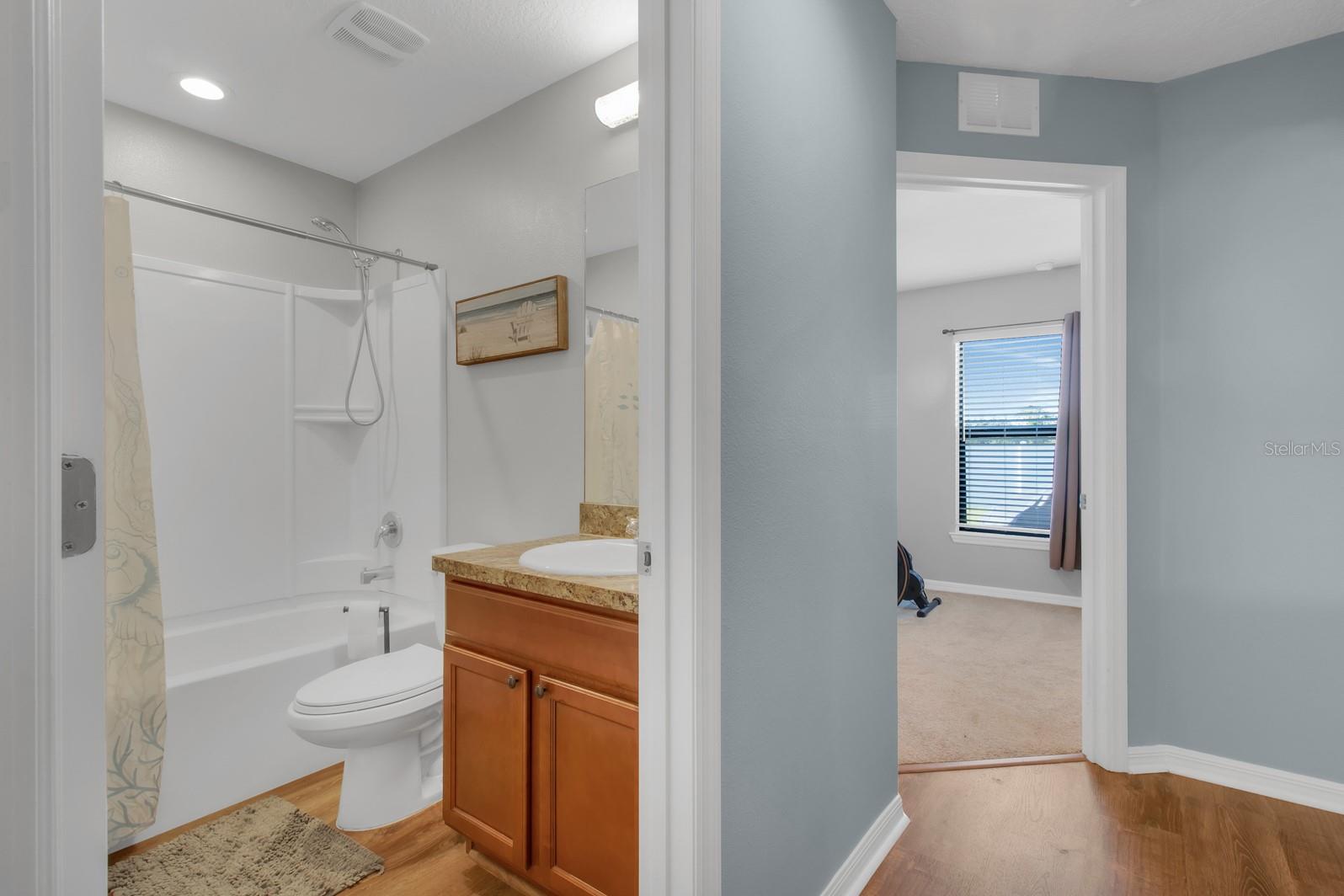 Image 26 of 38 For 904 Aspen View Circle