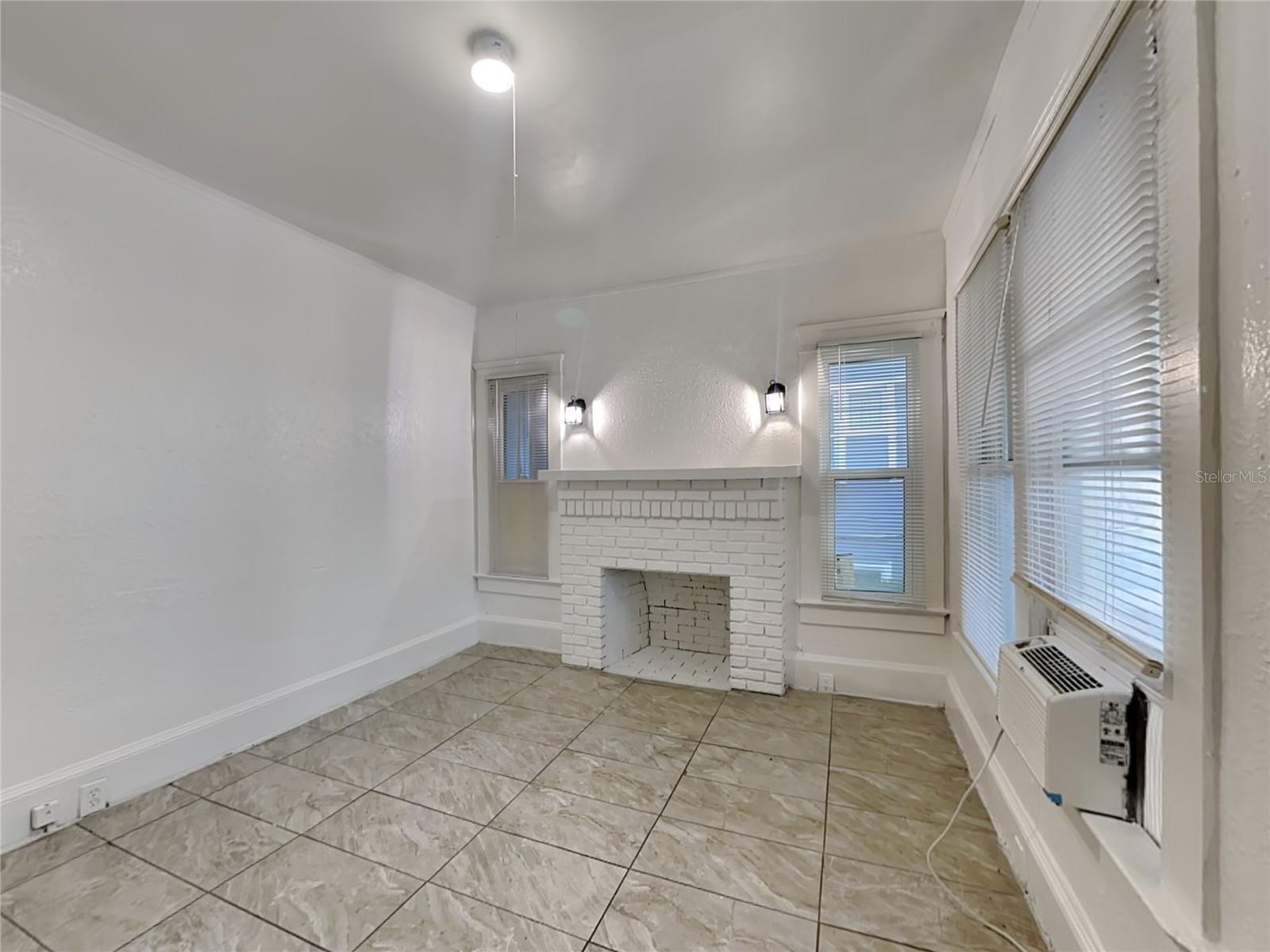 Image 2 of 12 For 115 Grandview Avenue 1