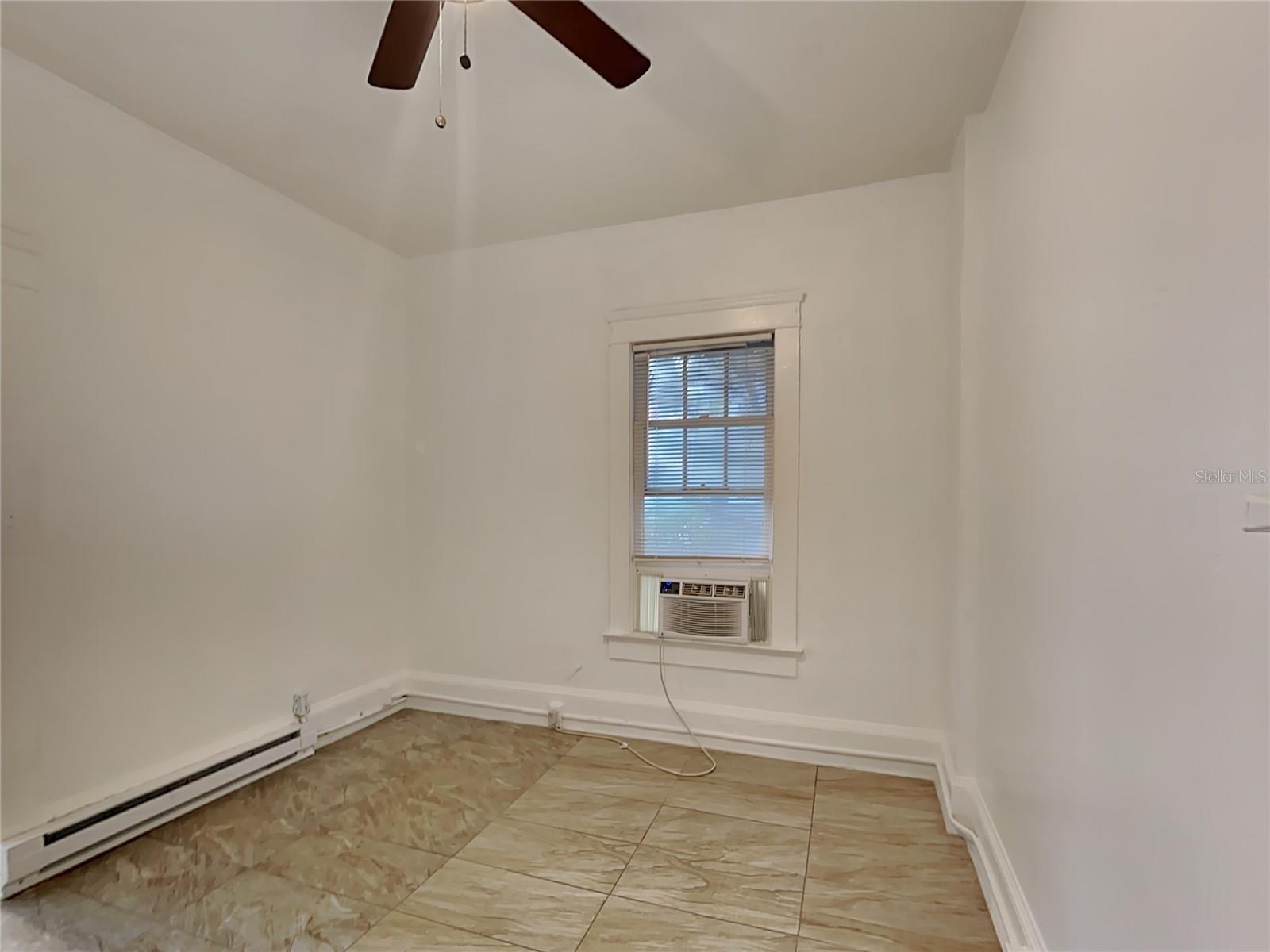 Image 7 of 12 For 115 Grandview Avenue 1