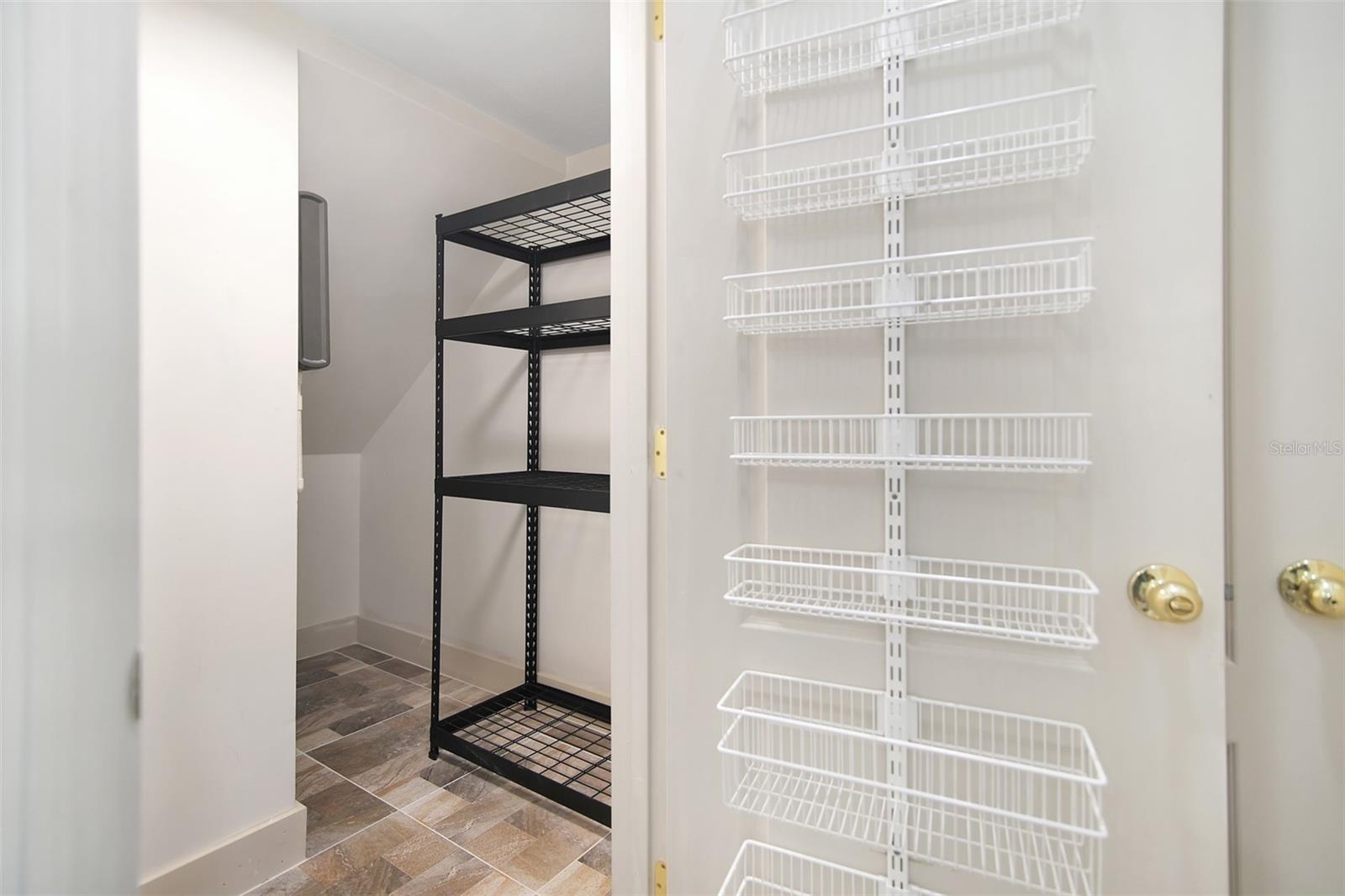 Image 12 of 31 For 11818 Water Run Alley