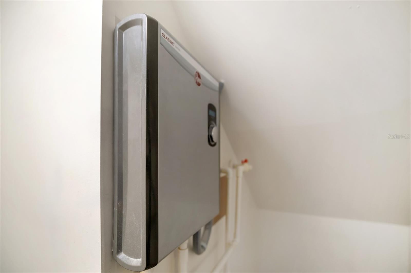 Image 13 of 31 For 11818 Water Run Alley