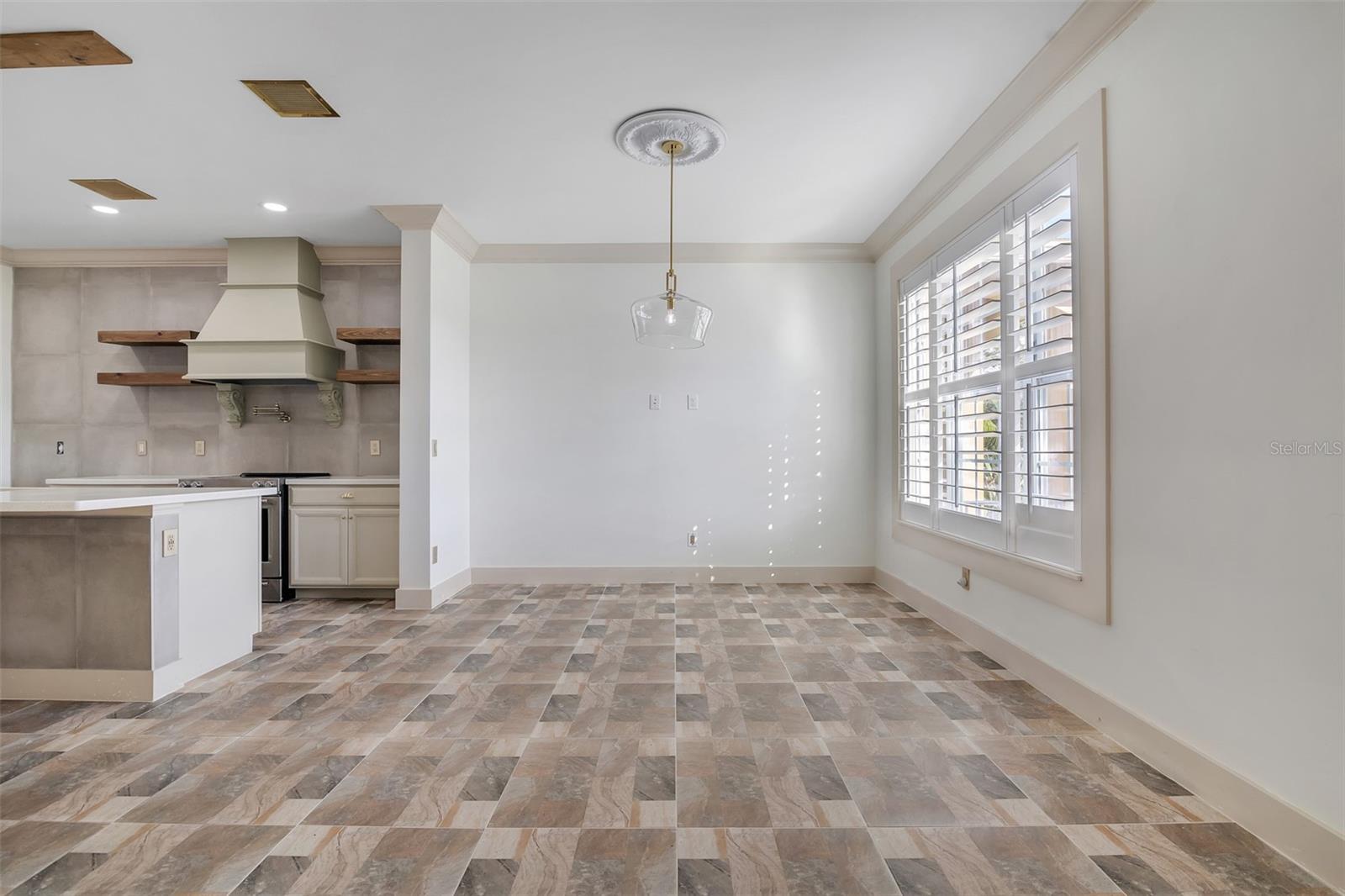 Image 19 of 31 For 11818 Water Run Alley