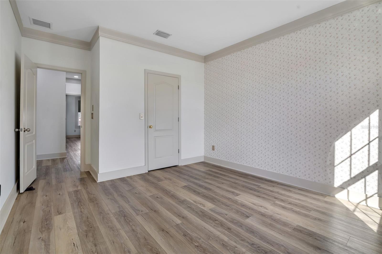 Image 25 of 31 For 11818 Water Run Alley