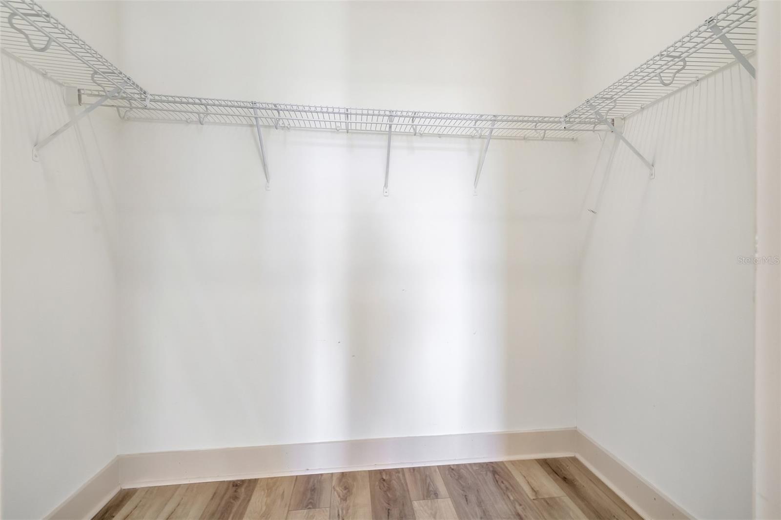 Image 30 of 31 For 11818 Water Run Alley