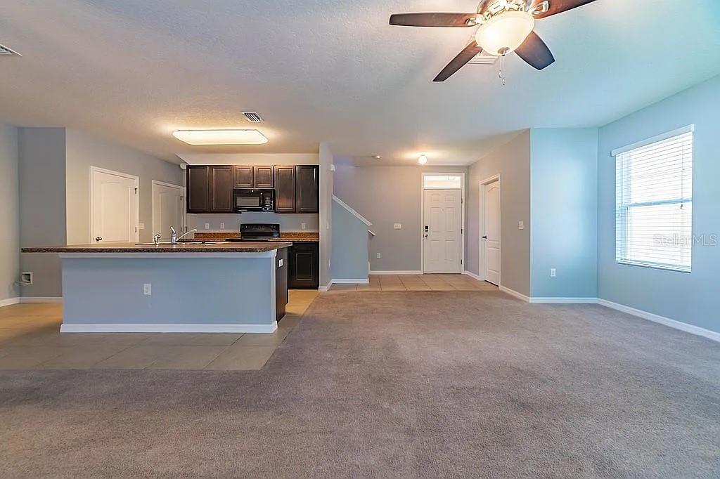 Listing photo id 8 for 10201 Hawk Storm Avenue