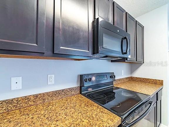 Listing photo id 13 for 10201 Hawk Storm Avenue