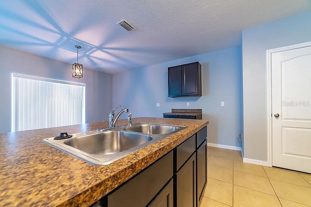 Listing photo id 14 for 10201 Hawk Storm Avenue