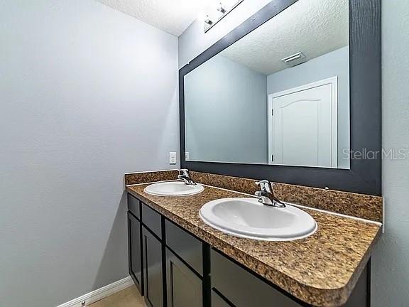 Listing photo id 24 for 10201 Hawk Storm Avenue