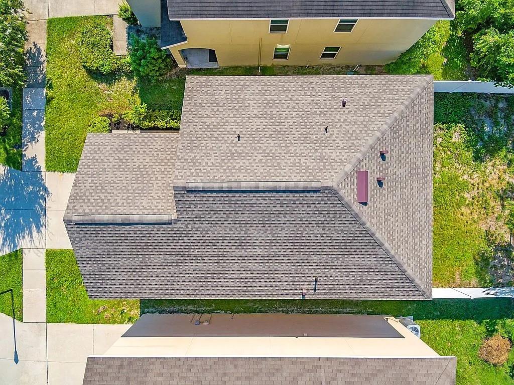 Listing photo id 2 for 10201 Hawk Storm Avenue