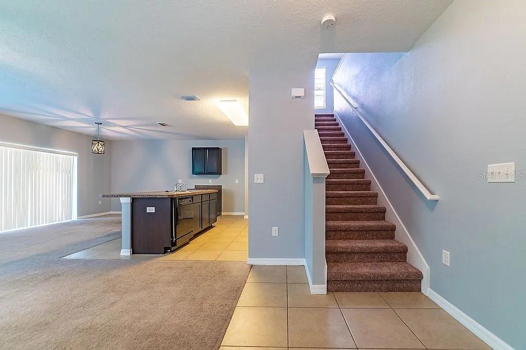 Listing photo id 5 for 10201 Hawk Storm Avenue